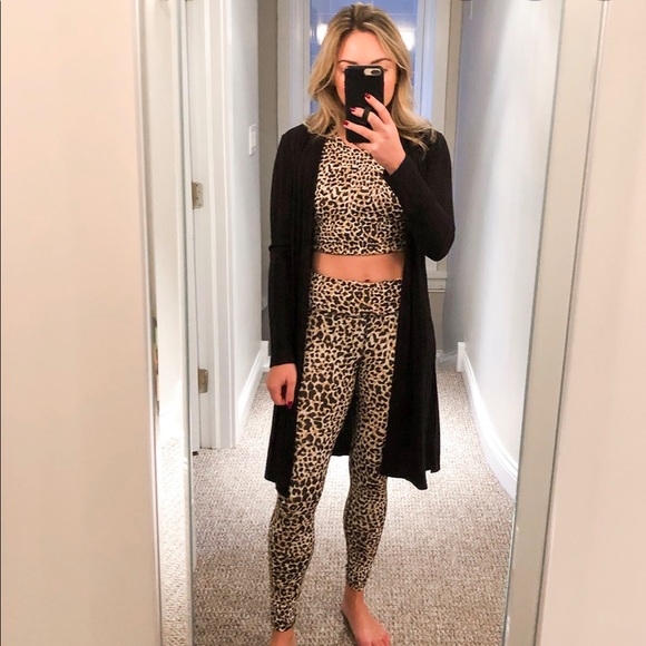 OV Leopard TechSweat Flex/Move free Leggings - Picture 4 of 9